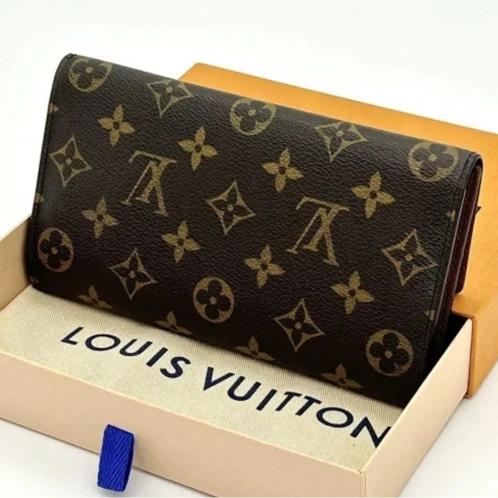 Louis Vuitton Monogram Canvas Trifold Wallet in Brown and Gold - Picture 3 of 11